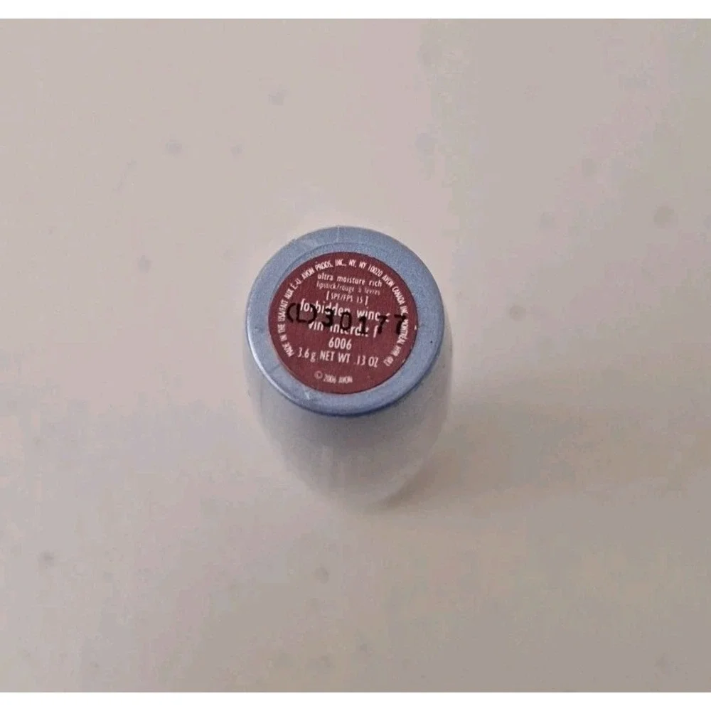 New Sealed AVON ULTRA Moisture RICH LIPSTICK Lip Color - FORBIDDEN WINE